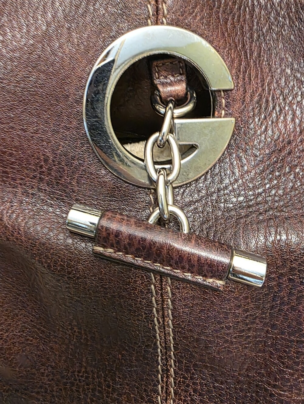 Gucci | Dark Red-Brown/Burgundy Charlotte Pebbled Leather 2-Way Bag - Picture 12 of 16